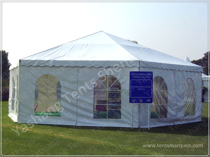 Heraus Seitenspannen-Zelt des WEISS PVC-Abdeckungs-Aluminiumfeld-freien Raumes mit rotem Teppich